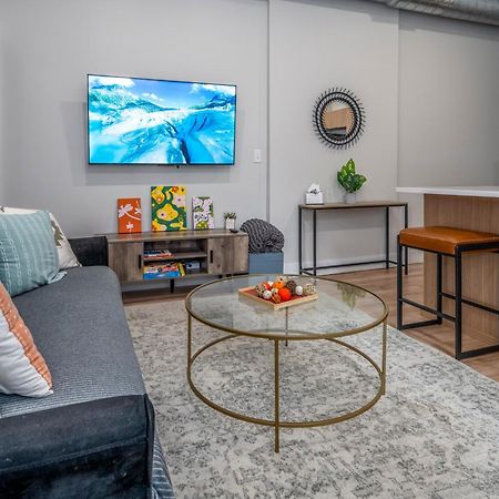 Prime Otr, 3 Lux Queen Beds, Two 55In Tvs, Steps To Tql, Findlay Market, Light Rail, Fast Wifi Синсинати Екстериор снимка