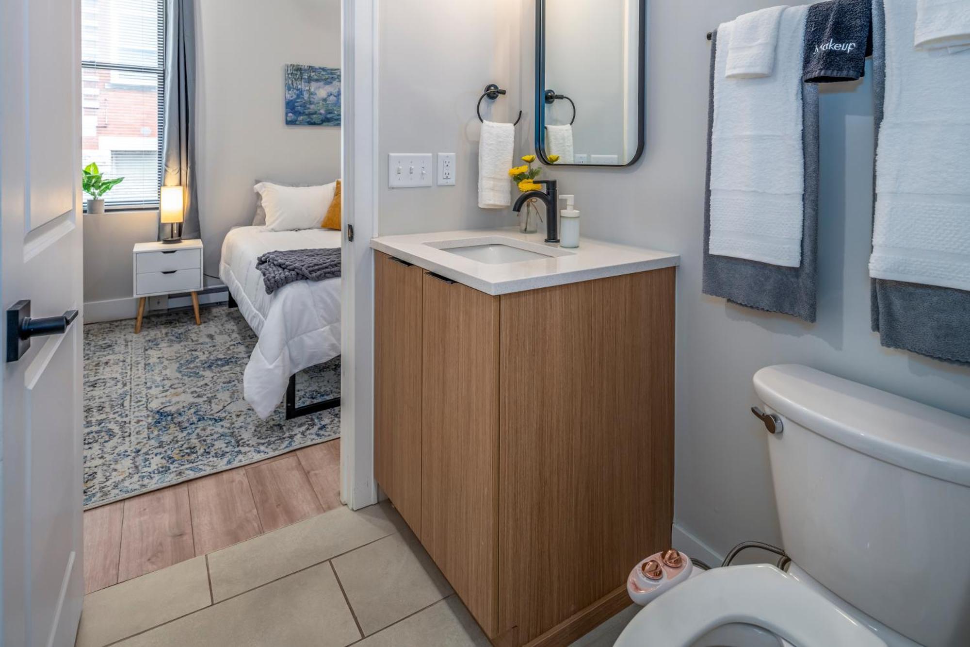 Prime Otr, 3 Lux Queen Beds, Two 55In Tvs, Steps To Tql, Findlay Market, Light Rail, Fast Wifi Синсинати Екстериор снимка
