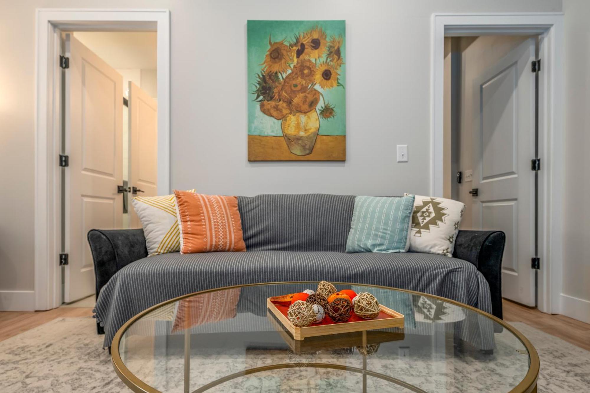 Prime Otr, 3 Lux Queen Beds, Two 55In Tvs, Steps To Tql, Findlay Market, Light Rail, Fast Wifi Синсинати Екстериор снимка