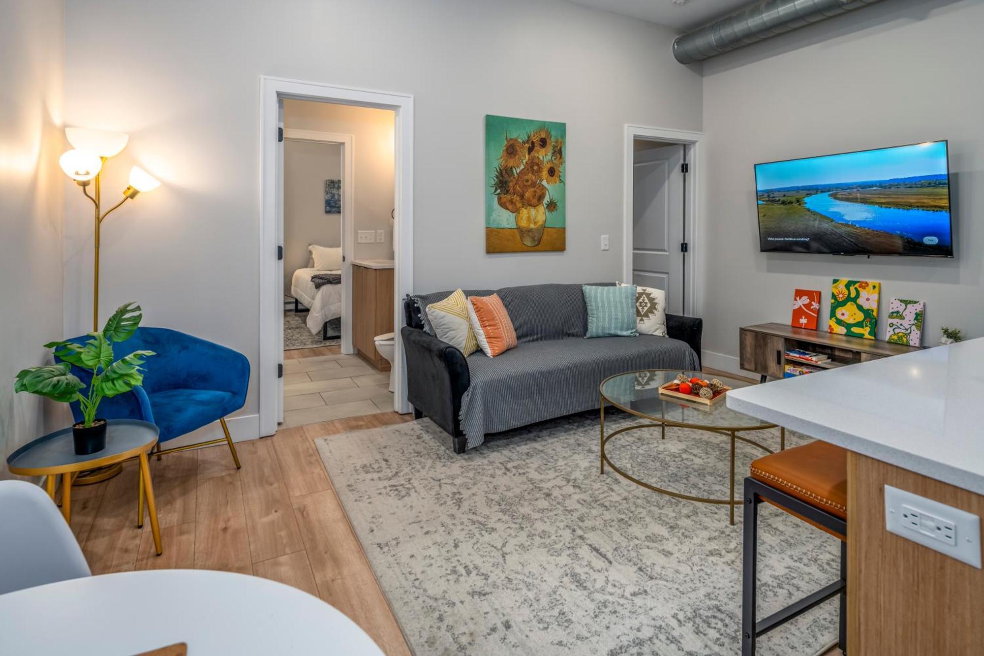 Prime Otr, 3 Lux Queen Beds, Two 55In Tvs, Steps To Tql, Findlay Market, Light Rail, Fast Wifi Синсинати Екстериор снимка